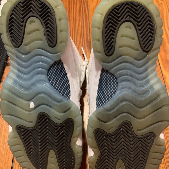 Jordan 11 size 3.5y - Picture 5 of 5